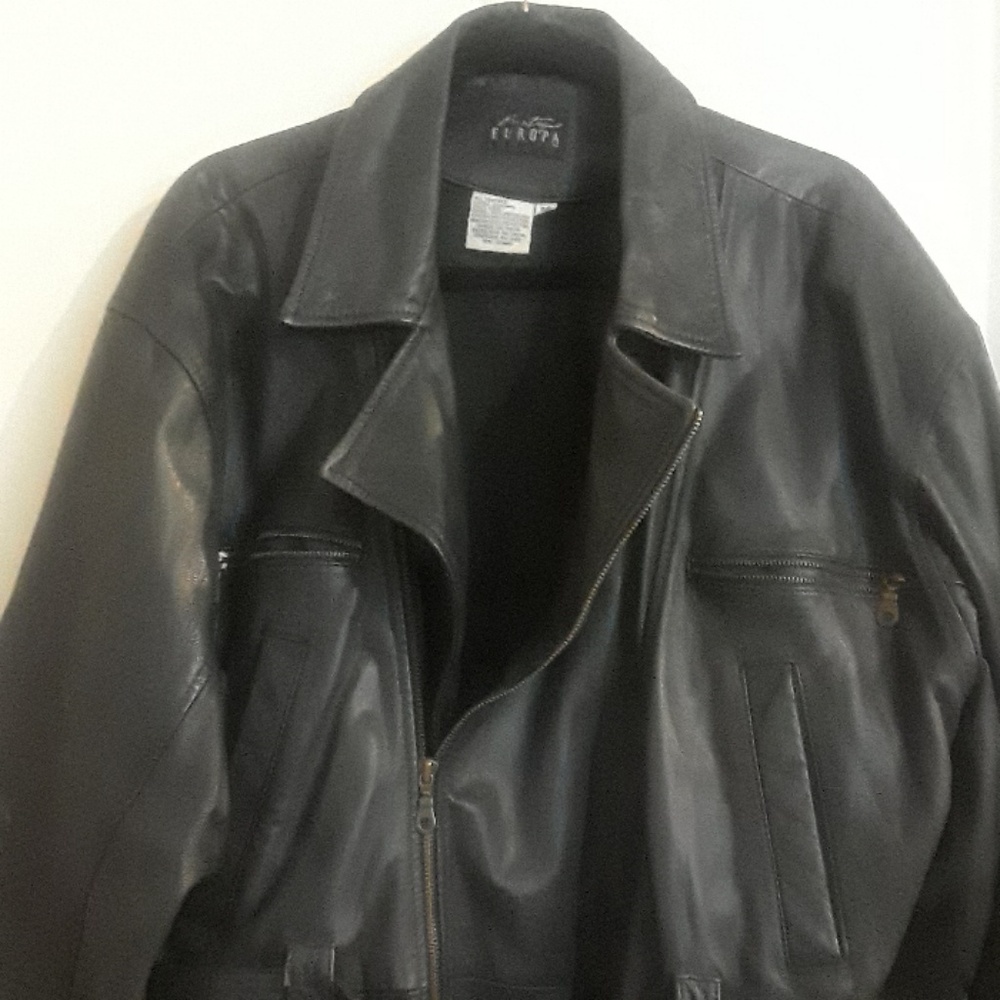 Warm waist length leather jacket